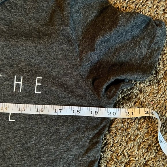 Forever 21 graphic tee - Picture 5 of 6